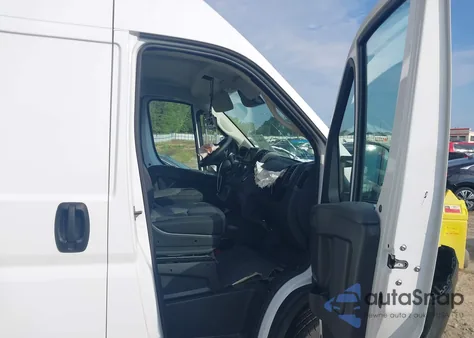 2025 Ram Promaster 1500 1500 High z USA, uszkodzony, nr VIN 3C6LRVBG0SE537477